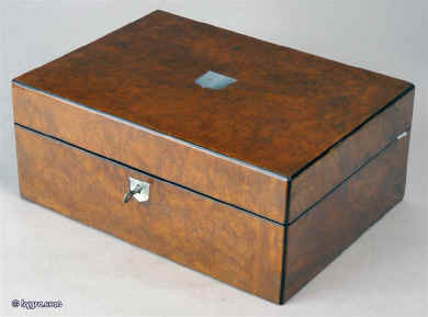 Antique Box in Burr Chestnut circa 1870. Enlarge Picture